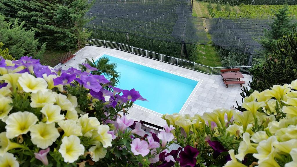 Pension Weinberg Rifiano Exterior foto